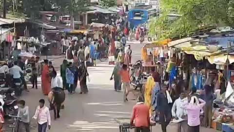 बटियागढ क्षेत्र के बाजारों में लोग बने लापरवाह प्रोटोकॉल का नहीं कर रहे पालन