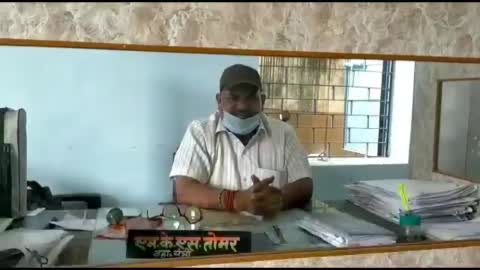 बटियागढ मै कोरोना से सुरक्षा के लिए अधिकारी ने बनाया पिंजड़ा नुमा केबिन    