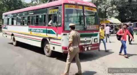 यातायात निरीक्षक ने सैनी बस स्टॉप पर चालको एवम कर्मचारियों के साथ की गोष्ठी  