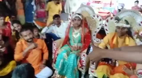 - सूरजपुरा ग्राम में चल रही श्रीमद् भागवत कथा के सातवें दिन मनाया गया श्री कृष्ण और रुक्मणी विवाह में थिरके भक्त   अंतर्गत आने वाले सूरजपुरा ग्राम में