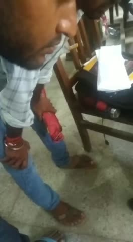 (बाराबंकी): ₹5000 की रिश्वत लेते हुए महिला लेखपाल पल्लवी पटेल का वीडियो सोशल मीडिया पर वायरल