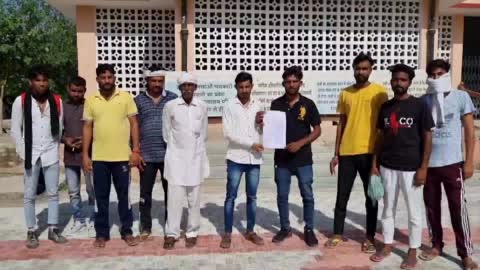 हनुमानगढ़ जिला जेल में जेल कर्मियों पर बंदी के साथ मारपीट करने का परिजनों ने लगाया आरोप पीलीबंगा से आए परिजनों ने sp को लिखित में की शिकायत