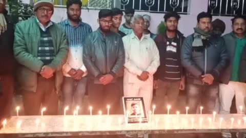रूपेश पांडेय के हत्यारों को फांसी देने की मांग को ले गावां बाजार में निकाला गया कैंडल मार्च  