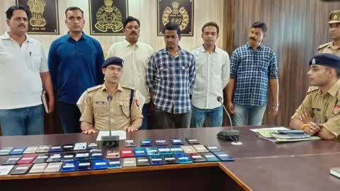 चित्रकूट पुलिस अधीक्षक अतुल शर्मा के निर्देशन में सर्विलांस टीम प्रभारी को मिली बड़ी सफलता गुम हुए 45 मोबाइल बरामद