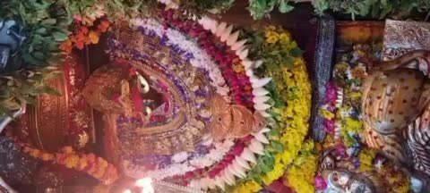 मीरजापुर। गुप्त नवरात्रि अवसर पर मां विंध्यवासिनी का हुआ भव्य श्रृंगार, भक्तों का उमड़ा हुजूम