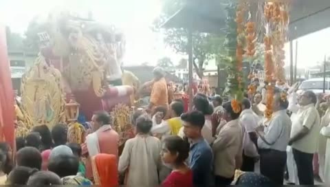 सिमरिया जगन्नाथ यात्रा जगन्नाथ मंदिर से होते हुए पूरे नगर में किया भ्रमण गाजे बाजे के साथ निकली जगन्नाथ यात्रा सैकड़ों की संख्या में भक्त रहे उपस्थित