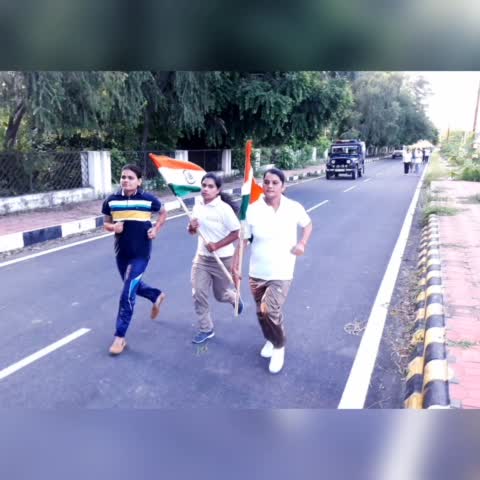 *आजादी की 75वीं वर्षगांठ को आजादी के अमृत महोत्सव के अवसर पर किया गया मैराथन दौड को क्षेत्राधिकारी नगर,अनुज कुमार चौधरी द्वारा हरी झंडी दिखाकर आयोजन 