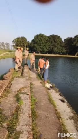 गोंडा: इटियाथोक थाना के प्रभारी निरीक्षक ने कई जगह दुर्गा प्रतिमा विसर्जन स्थल का निरीक्षण किया दिए आवश्यक दिशा निर्देश