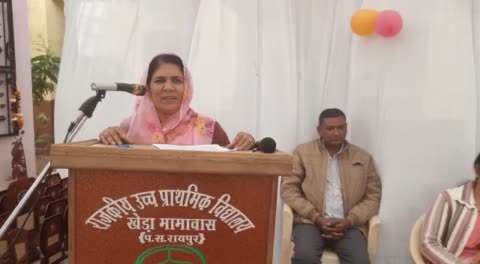 Rajasthan_pali_पंचायत समिति सदस्य गौरी देवी सीरवी द्वारा खेड़ा मामावास में वार्षिकोत्सव के दौरान सम्बोधित करते हुए