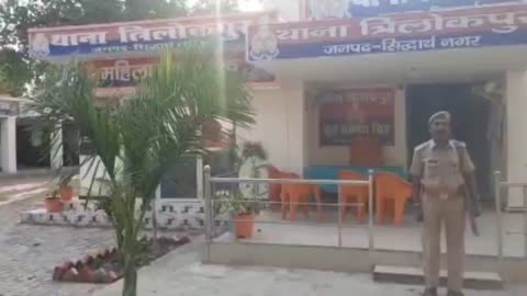 सिद्धार्थनगर त्रिलोकपुर पुलिस द्वारा थाना क्षेत्र में शान्ति व्यवस्था बनाये रखने के दृष्टिगत फूलपुर राजा से 2 अभियुक्तों को गिरफ्तार भेजा न्यायालय