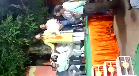 धामपुर। नहटौर में भाजपा प्रत्याशी महावीर सैनी की वोटो के लिये अपील....