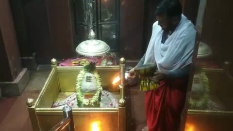 #सेमराधनाथ धाम में आए हुए आप सभी भक्तजनो का हार्दिक स्वागत करता है #प्रधान पुजारी पण्डित श्री सूर्यकान्त पाण्डेय जी शयन आरती ०८/१२/२०२३ योगेश सिंह 